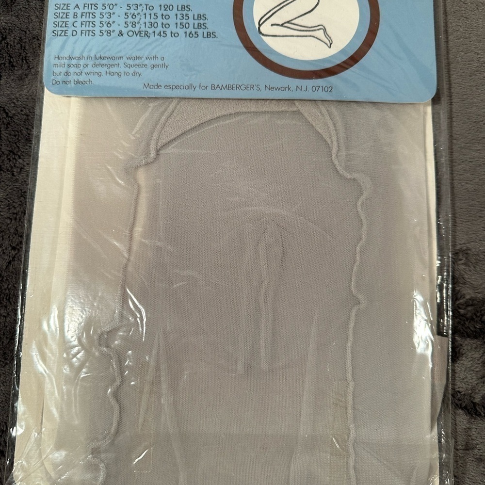Vintage Bambergers Clubhouse Ultra Sheer To Waist Pantyhose Soft Grey Size B NIP